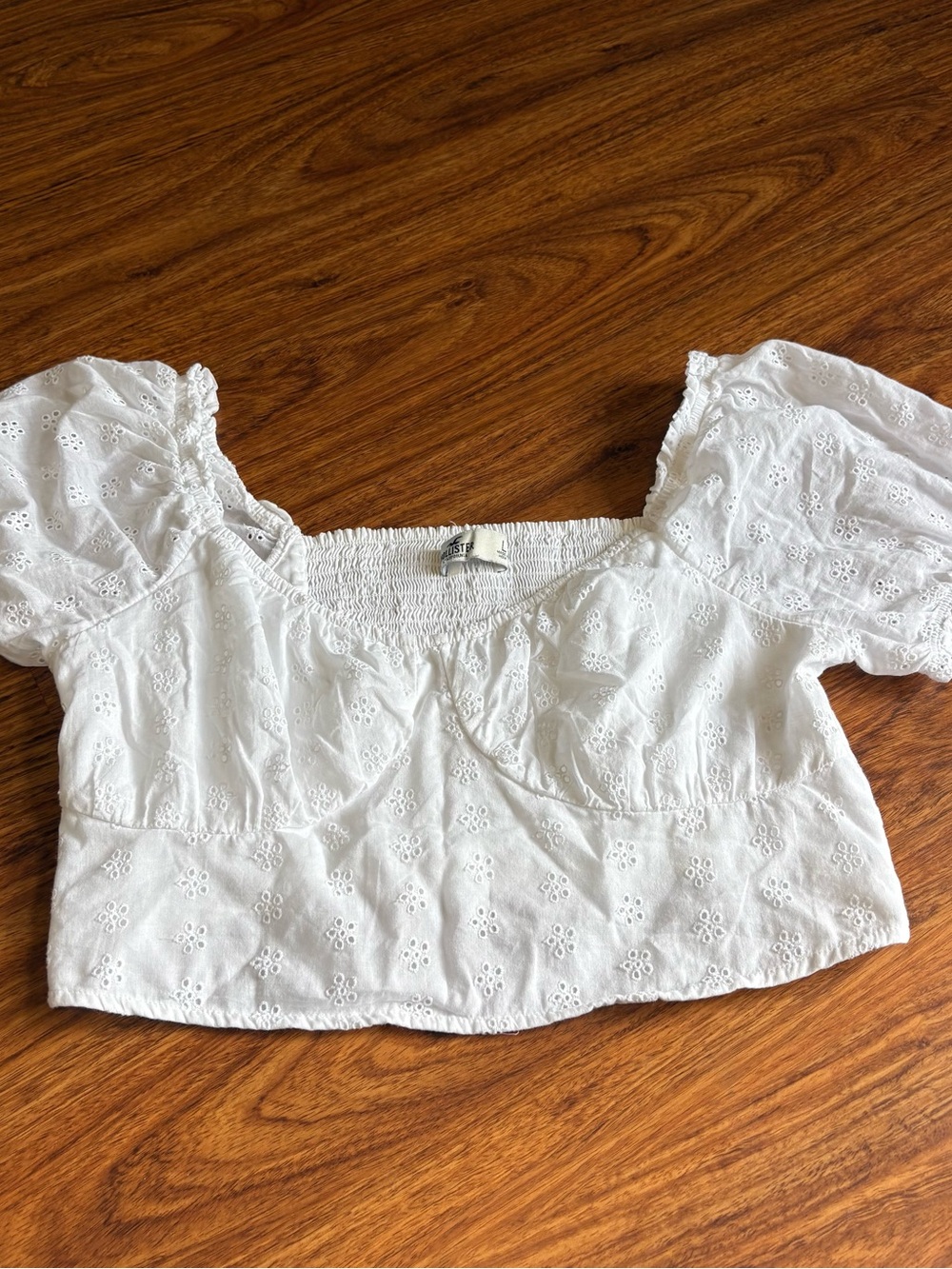 Hollister White Eyelet Puff Sleeve Crop Top